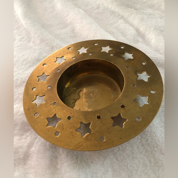 Vintage Solid Brass Stars design 3" Pillar Candle Holder Boho Decor Patina vtg - Picture 1 of 8